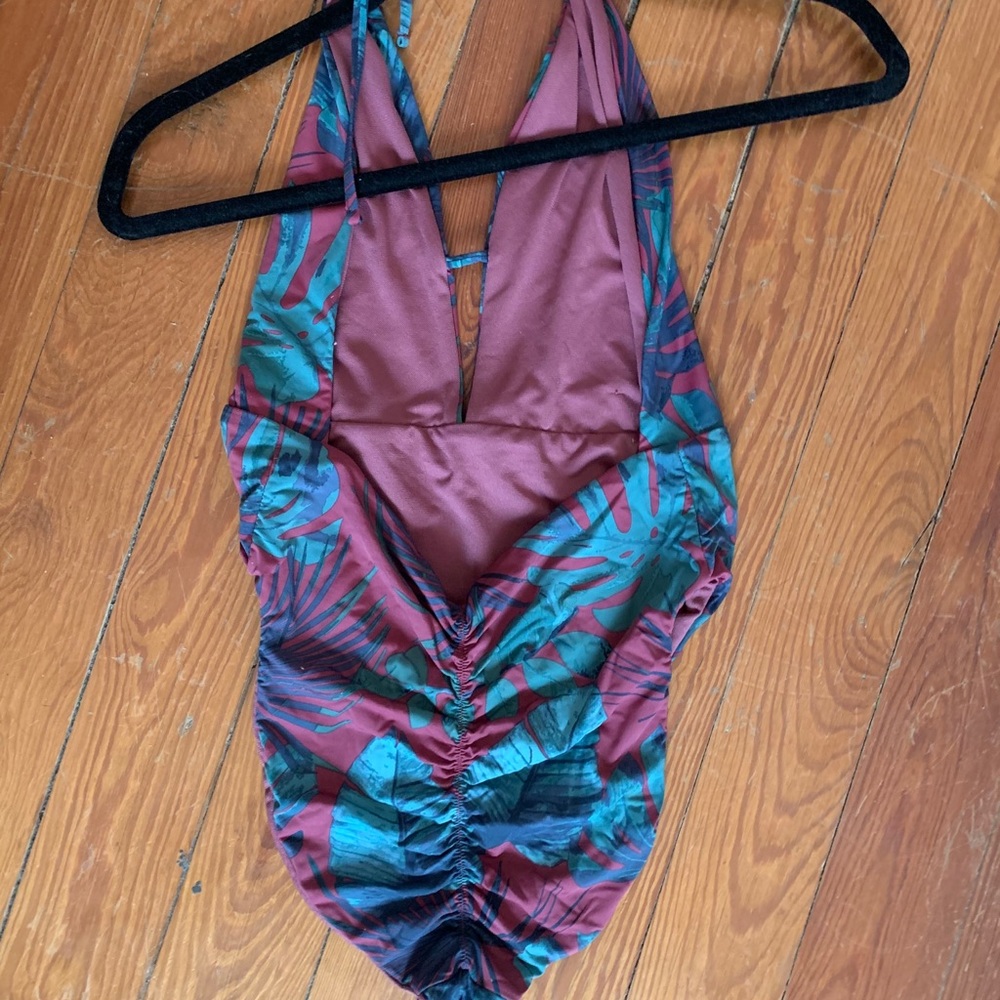 Bathing suit